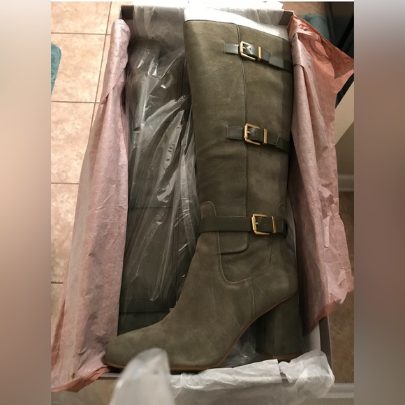 NEW Franco Sarto Boots - Picture 2 of 2